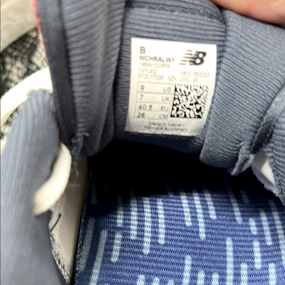 New Balance Womens Fresh Foam X CT Rally White and Navy Sneakers, NWOB Size 9 - Picture 10 of 13